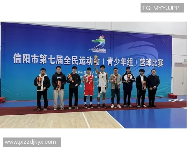 中国篮球队风采展示团队精神与拼搏精神的精彩瞬间图片合集